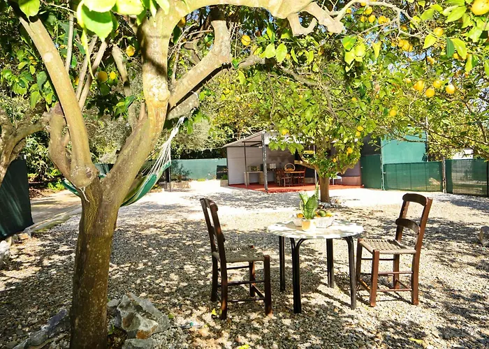 Lemon Garden Camper Chania (Crete)