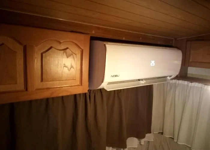 Lemon Garden Camper *