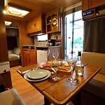 Lemon Garden Camper * Hanya