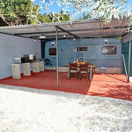 Hébergement de vacances Lemon Garden Camper La Canée