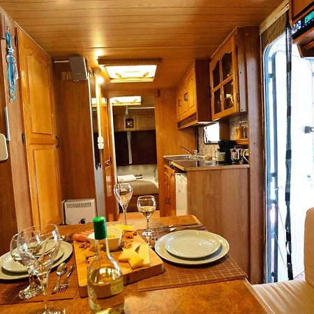 Lemon Garden Camper * La Canée