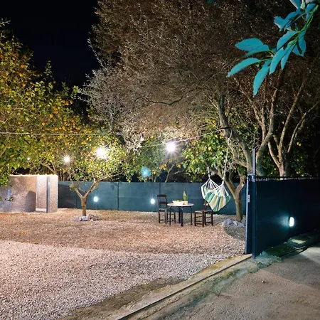 Lemon Garden Camper Feriehus