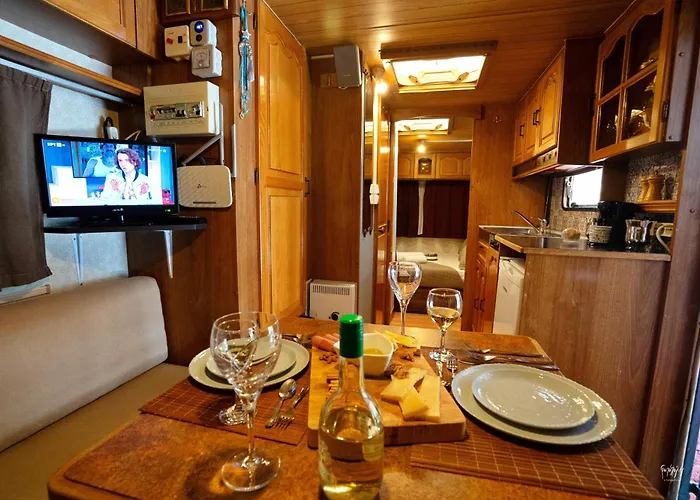 Дом отдыха Lemon Garden Camper