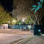 Lemon Garden Camper 펜션